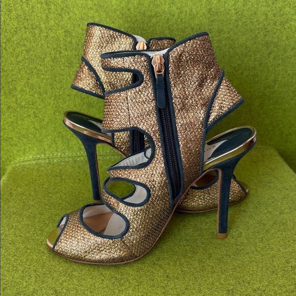 SOPHIA WEBSTER FOR J CREW AMMA PUMPS SHOES 37 ( US-6) ITEM #B3897 - Picture 10 of 10